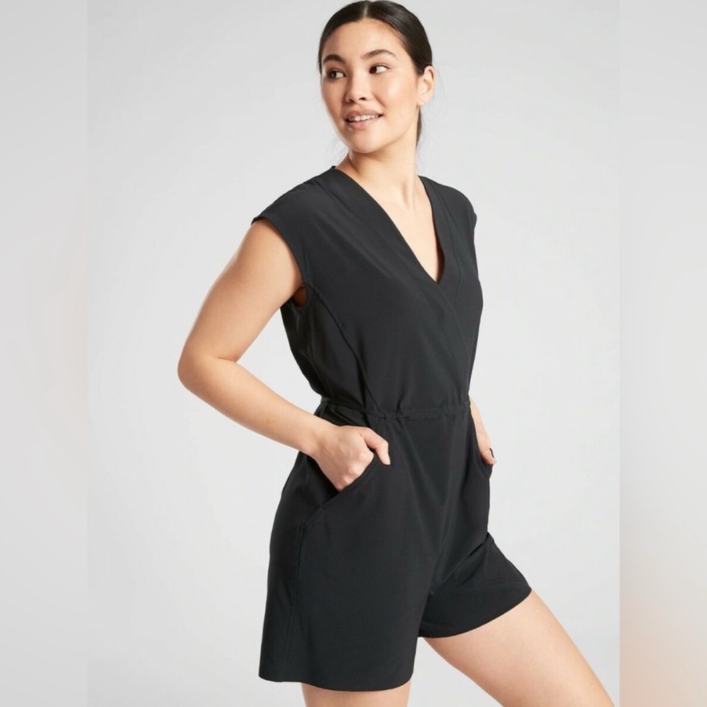 Athleta Marlow Shorts Romper | V neck wrap | Black | Sz Small